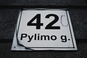 420